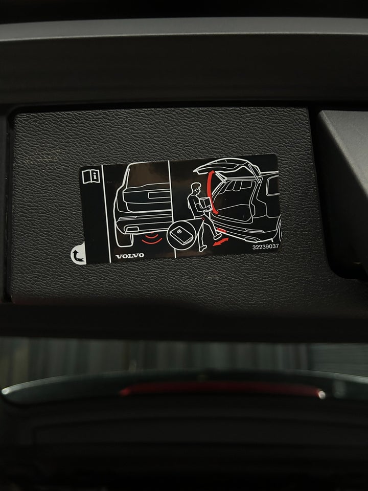 Volvo XC60 2,0 B4 197 Inscription aut. AWD 5d