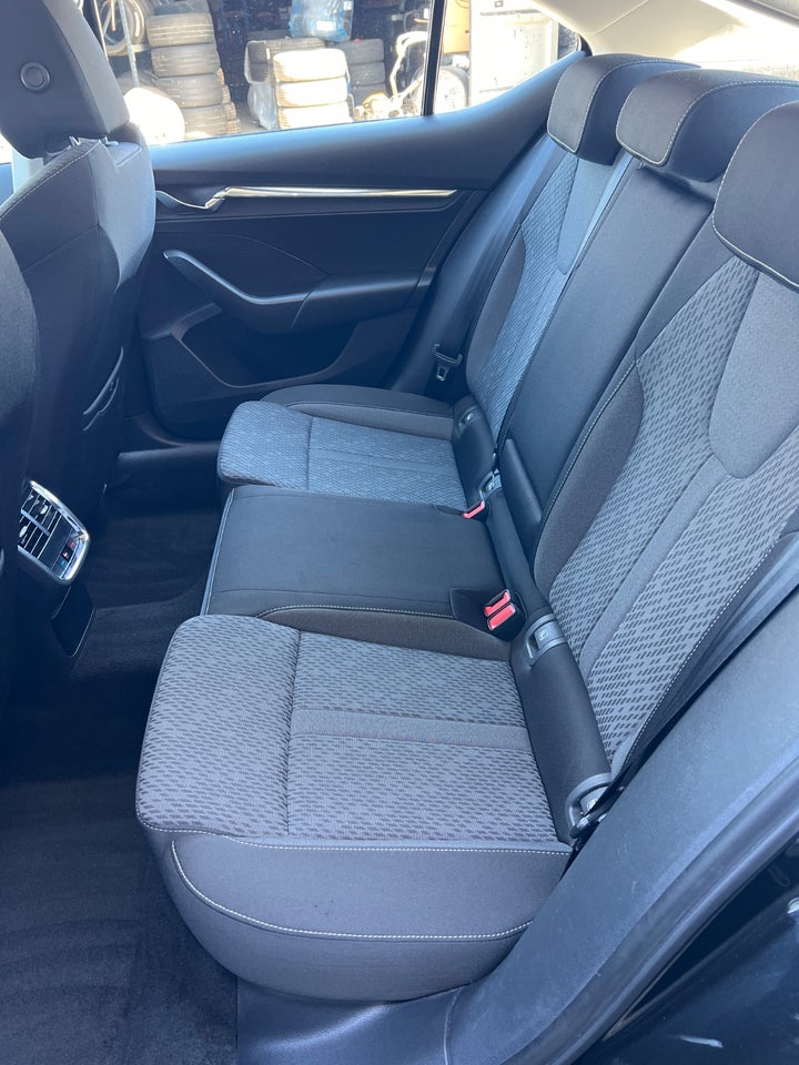 Skoda Octavia 1,4 TSi iV Plus DSG 5d