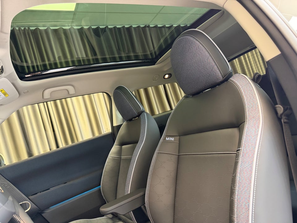 MINI Cooper SE Classic Trim XL 3d