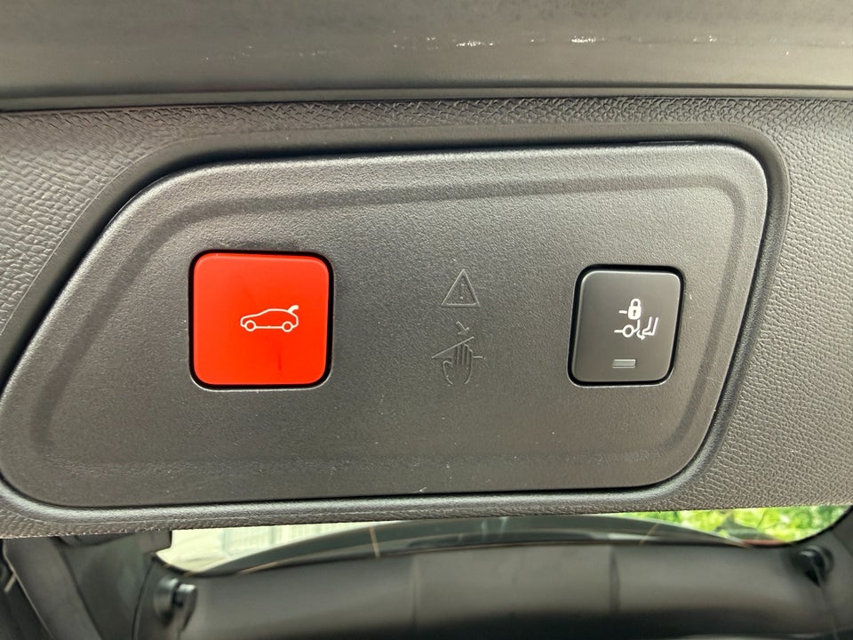 Peugeot 3008 1,6 Hybrid Allure Pack EAT8 5d