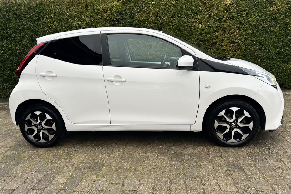 Toyota Aygo 1,0 VVT-i x-cellence 5d