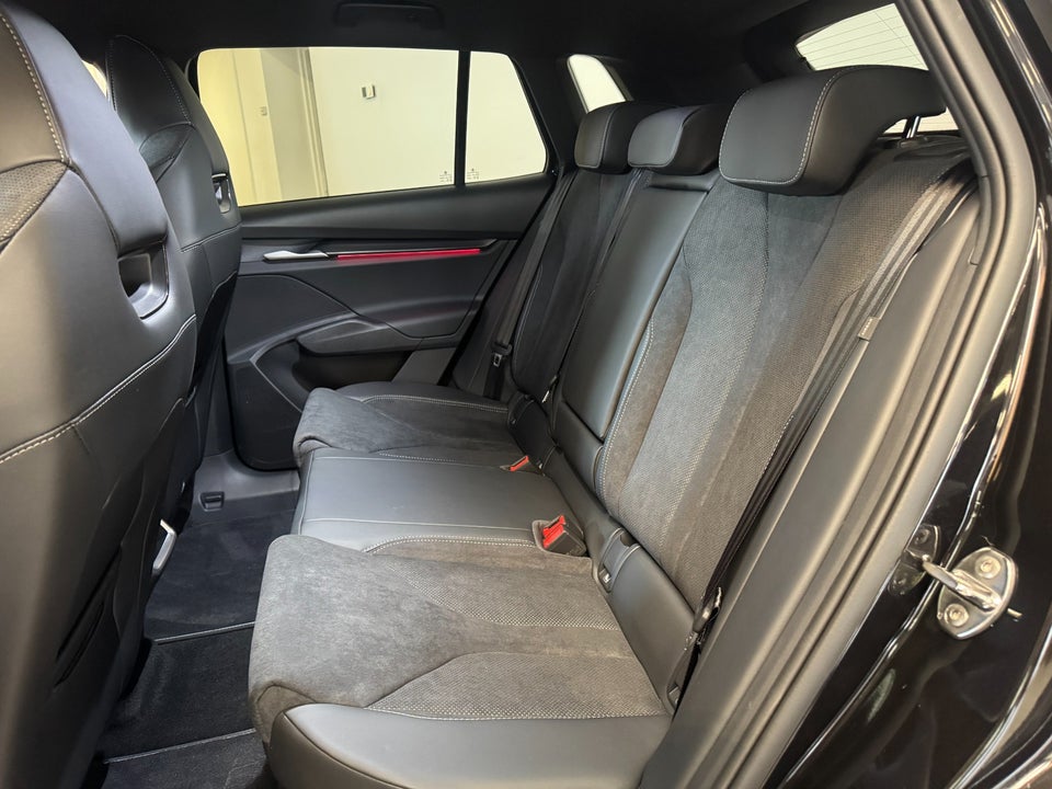 Skoda Elroq 85 iV Sportline 5d