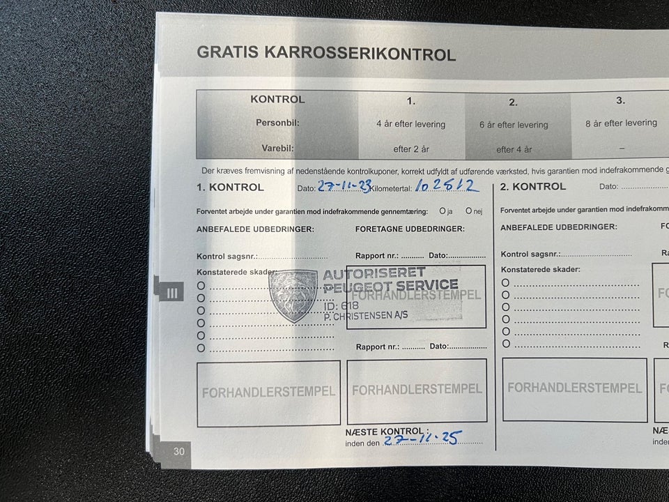 Peugeot 208 1,6 BlueHDi 100 Desire Sky 5d