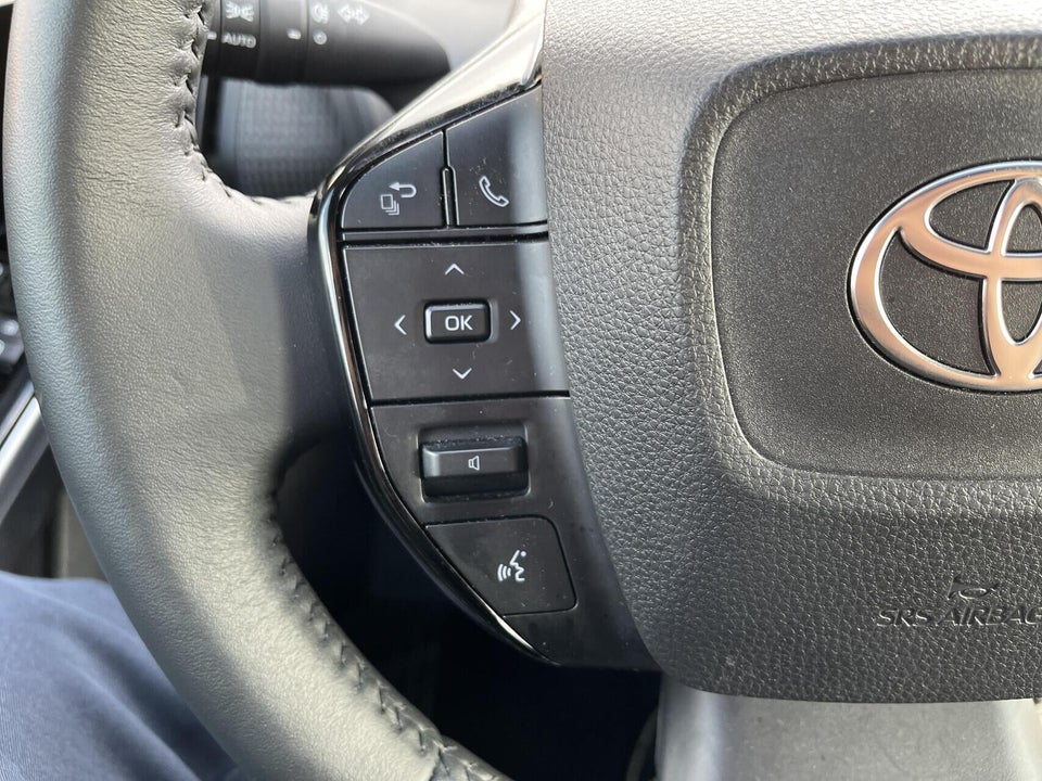 Toyota bZ4X Executive 5d