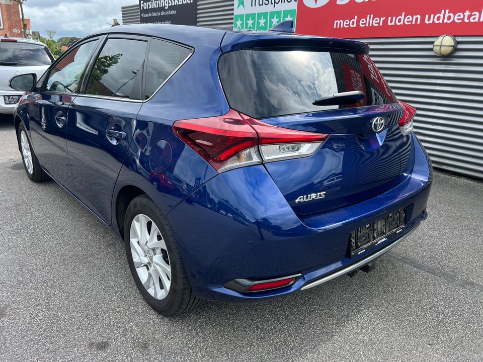 Toyota Auris 1,2 T T2 5d