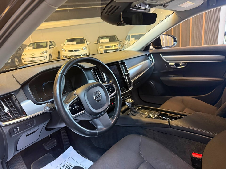 Volvo V90 2,0 D3 150 Momentum aut. 5d