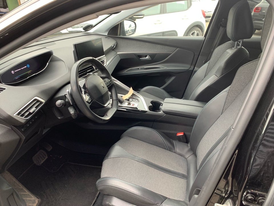 Peugeot 3008 1,2 PureTech 130 Allure Pack EAT8 5d