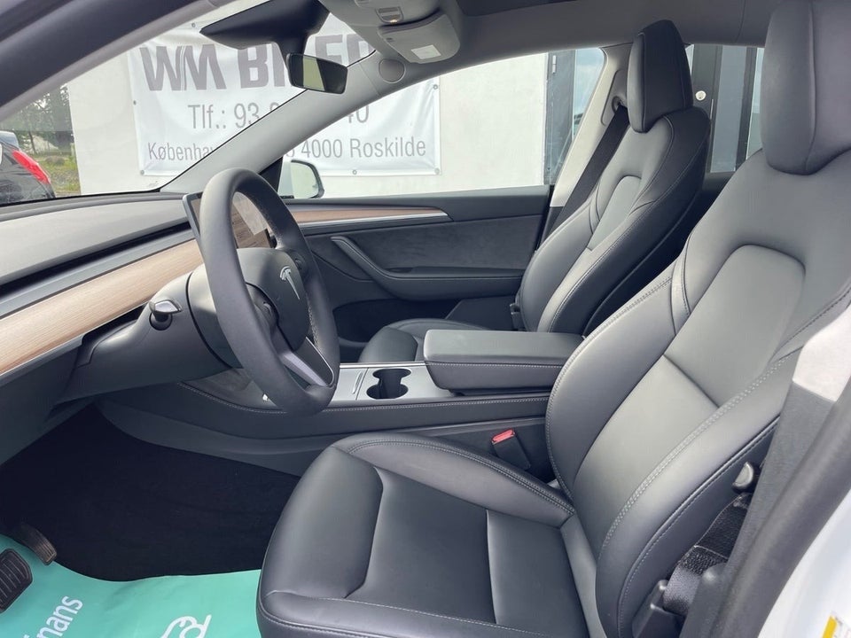 Tesla Model Y RWD 5d