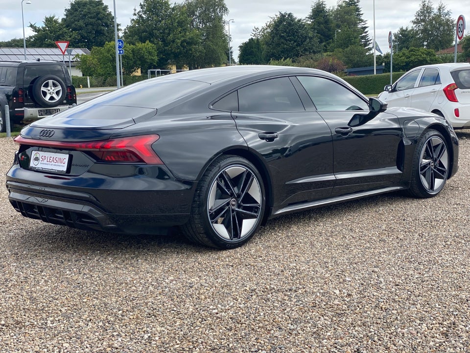 Audi RS e-tron GT quattro 4d