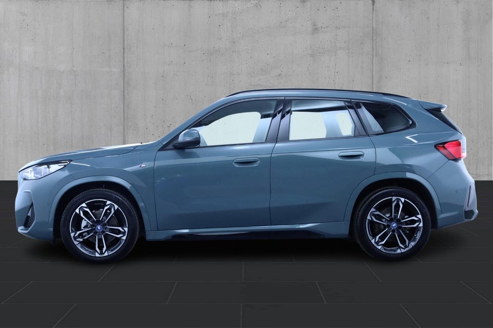 BMW iX1 eDrive20 M-Sport 5d