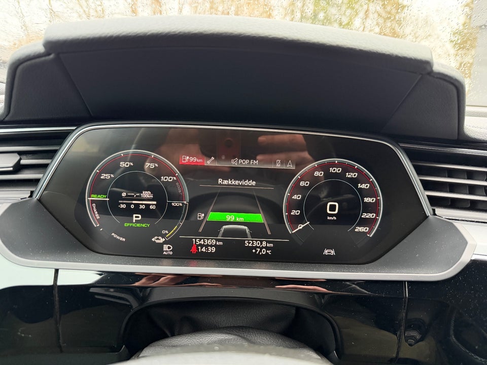 Audi e-tron 55 quattro 5d