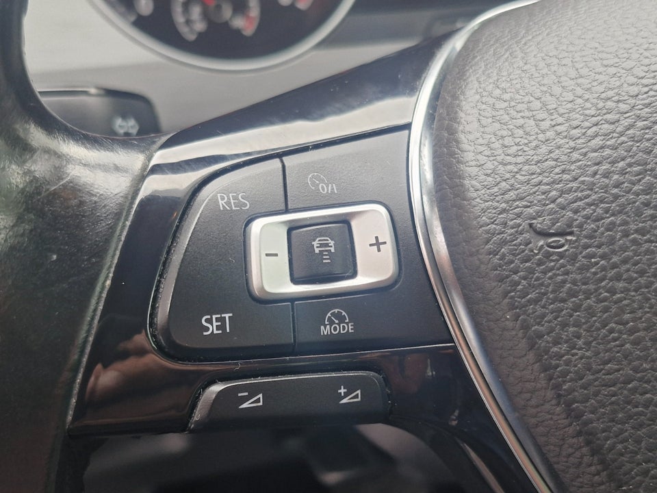 VW Golf Sportsvan 1,4 TSi 125 Comfortline DSG BMT 5d