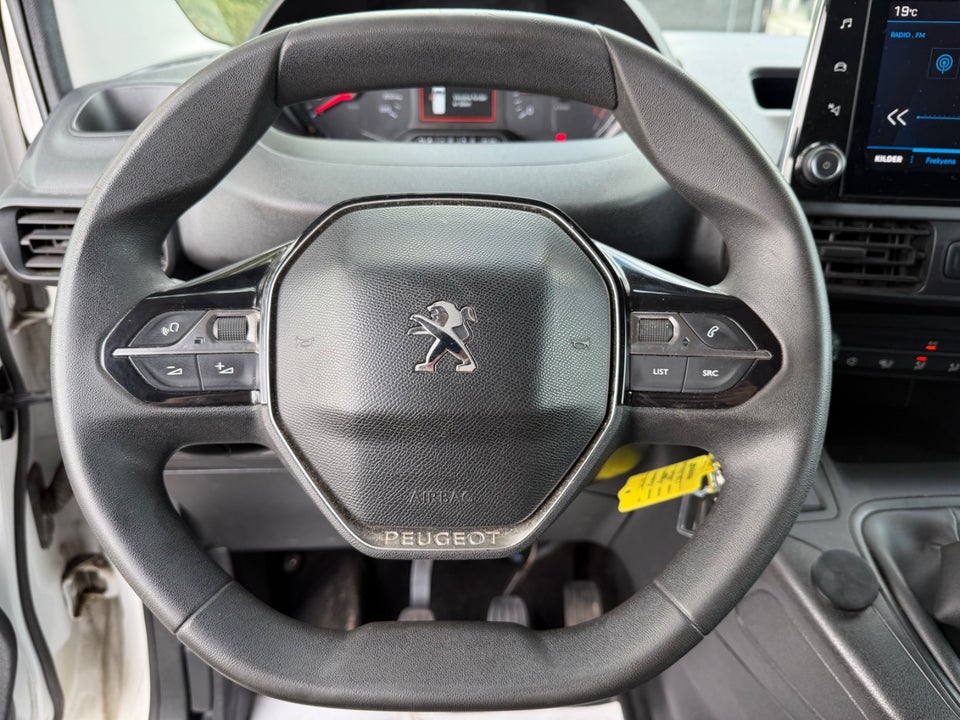 Peugeot Partner 1,5 BlueHDi 100 L1V2 Ultimate Van
