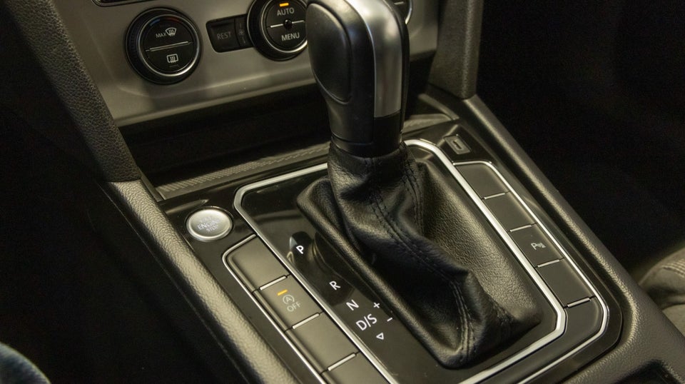 VW Passat 2,0 TDi 122 Business+ Pro Variant DSG 5d