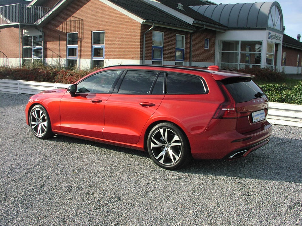 Volvo V60 2,0 D4 190 R-Design aut. 5d