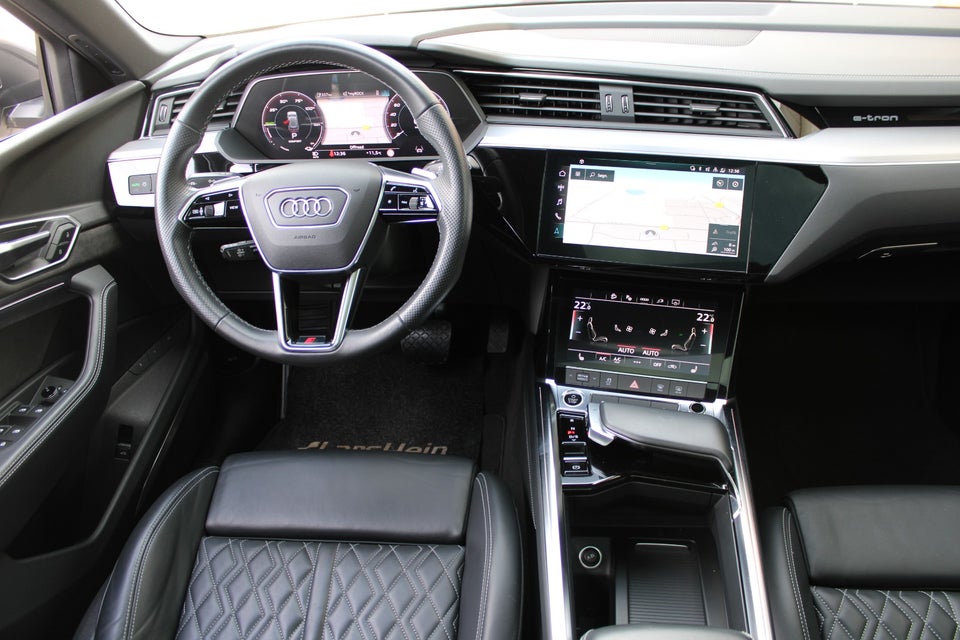 Audi e-tron 55 S-line Sportback quattro 5d