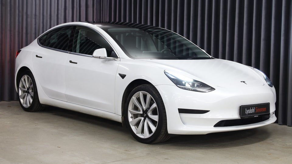 Tesla Model 3 Standard Range+ RWD 4d