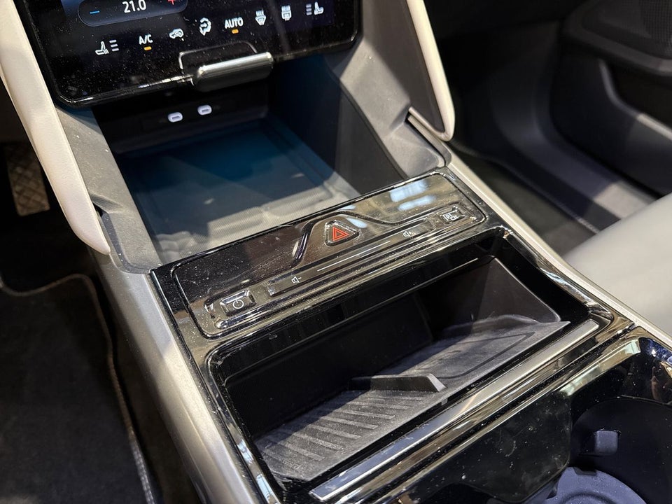 Ford Capri 77 Select Extended Range 5d