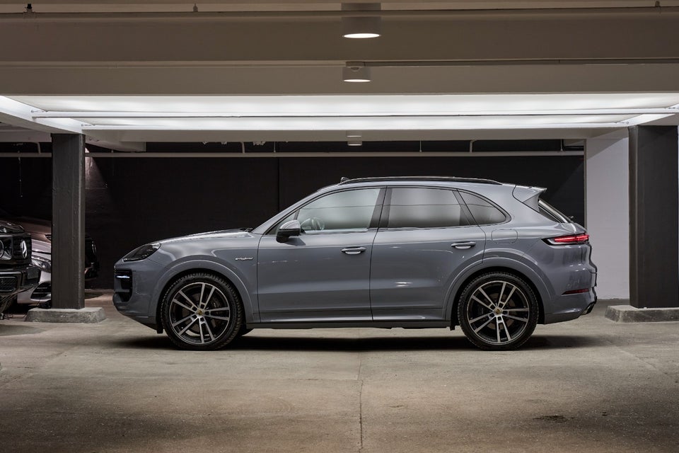 Porsche Cayenne 3,0 E-Hybrid Tiptr. 5d