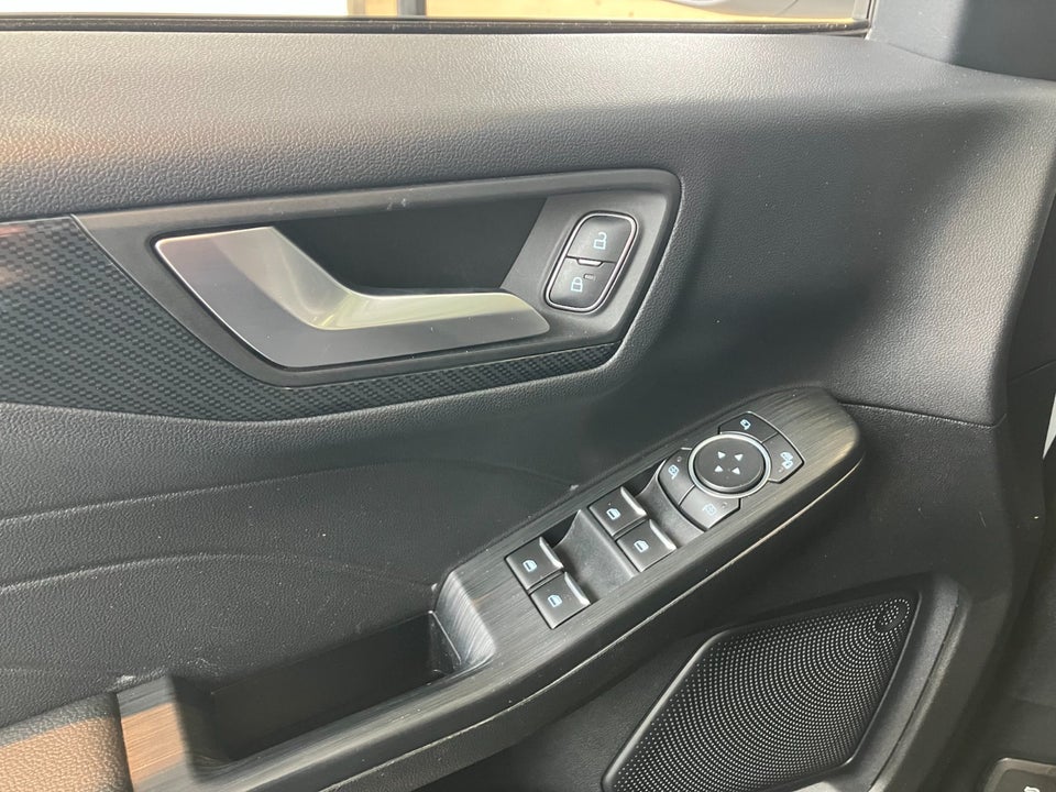 Ford Kuga 2,5 HEV ST-Line X CVT 5d