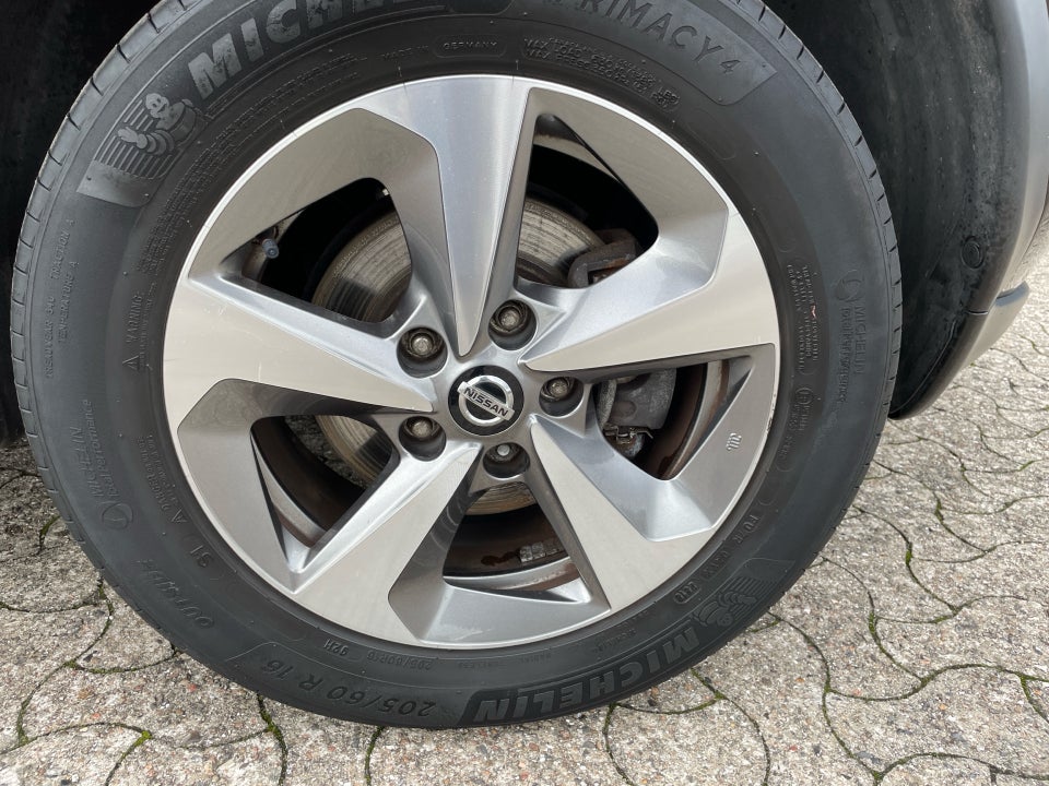 Nissan Juke 1,6 Tekna X-tr. 5d