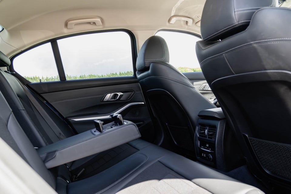 BMW 330e 2,0 Sport Line aut. 4d