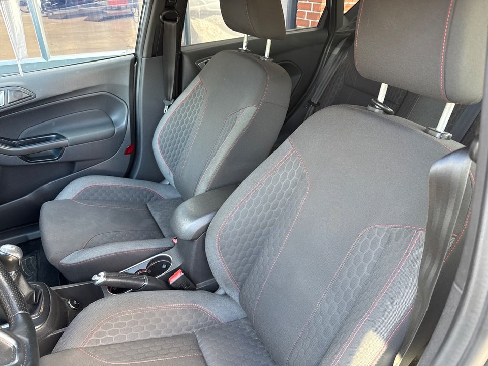Ford Fiesta 1,0 EcoBoost ST-Line 5d