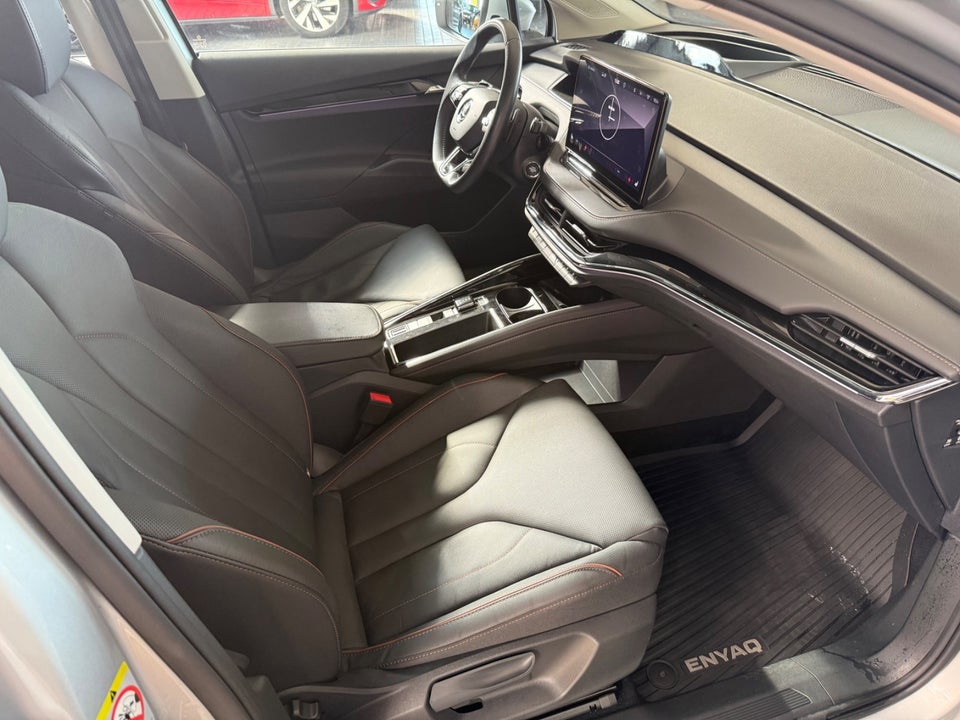 Skoda Enyaq 80 iV Suite 5d
