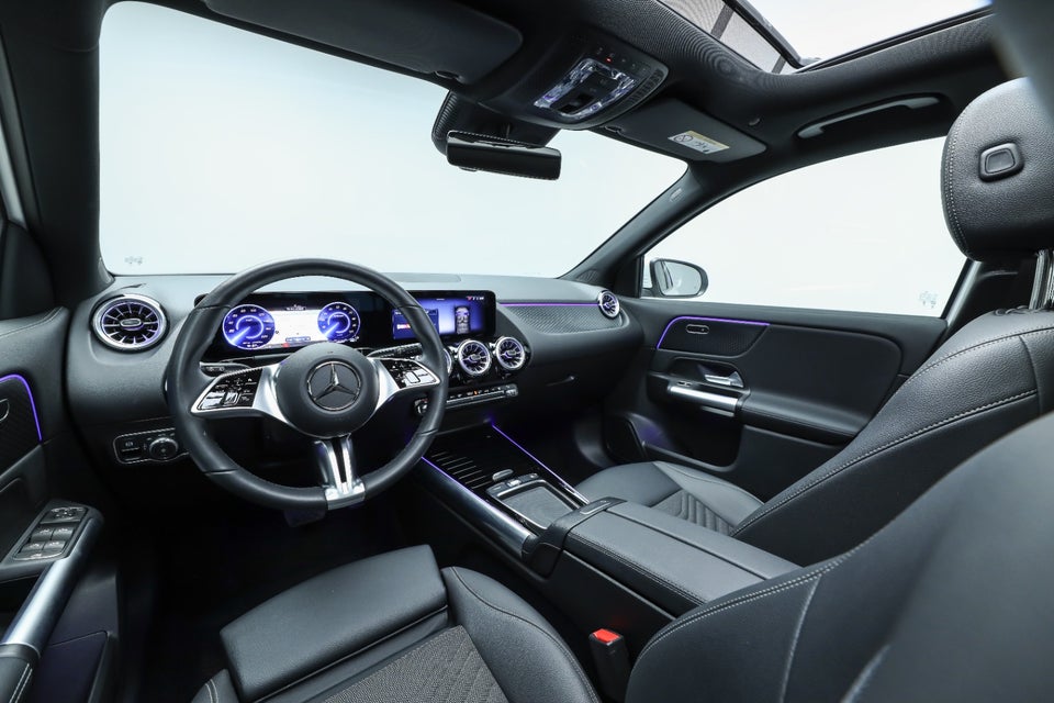 Mercedes EQA350 Progressive 4Matic 5d