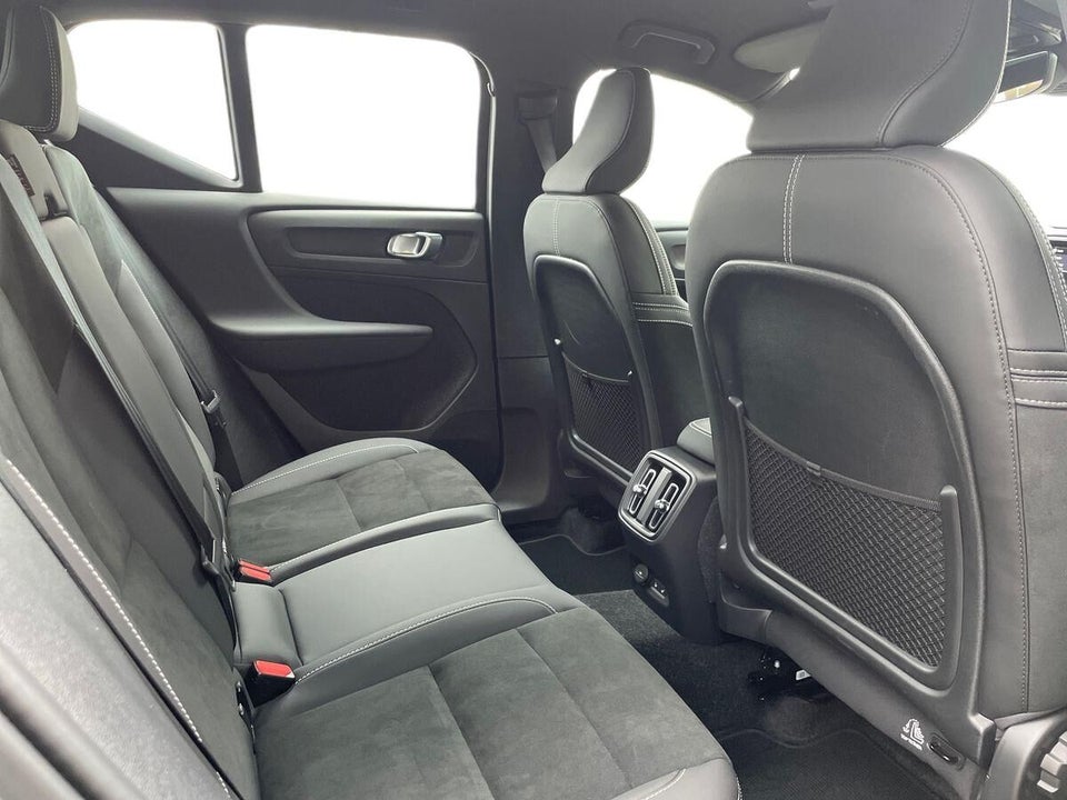 Volvo XC40 ReCharge Extended Range Core 5d