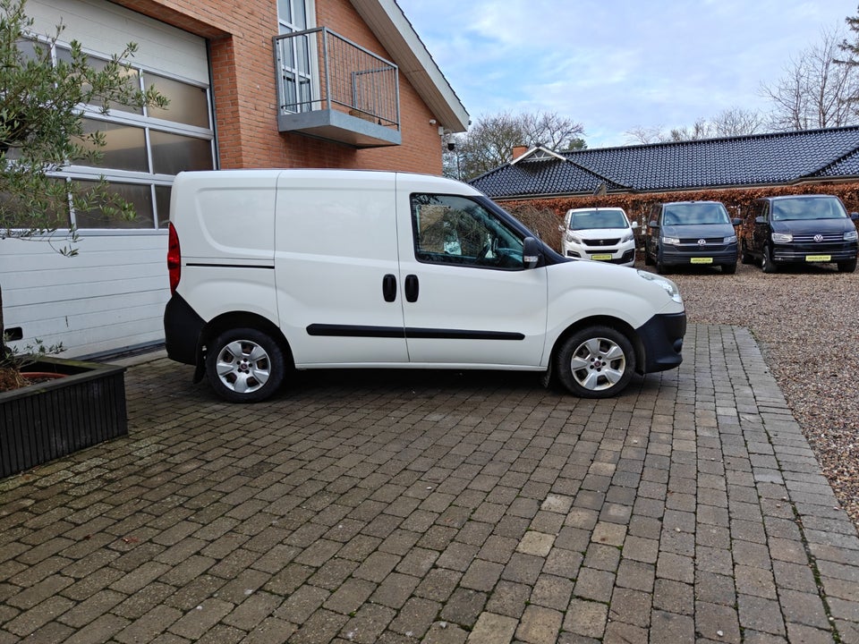 Fiat Doblò Cargo 1,3 MJT Basic L1 4d