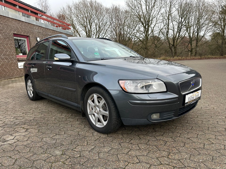 Volvo V50 2,4i Summum aut. 5d