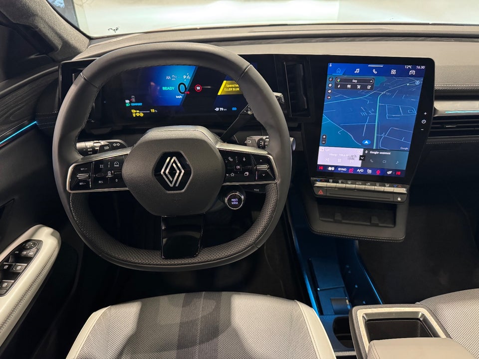 Renault Scenic E-Tech 87 Iconic 5d