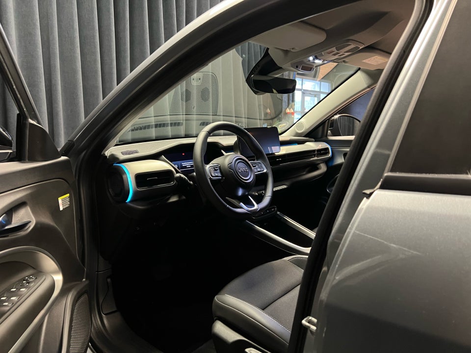 Jeep Avenger 54 Summit 5d