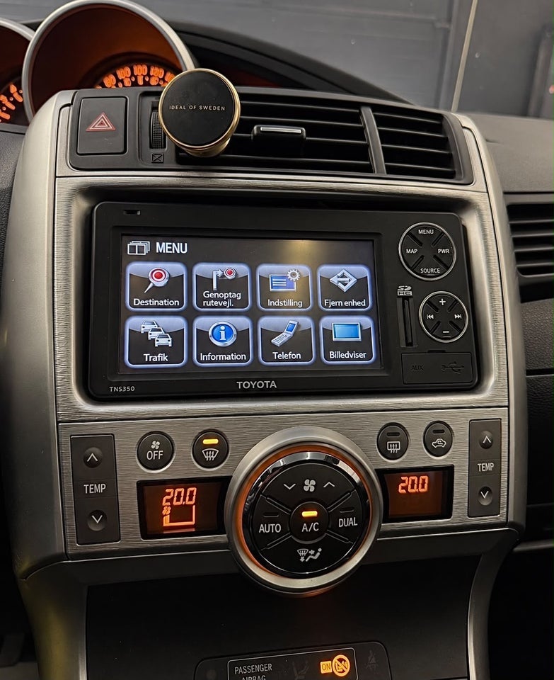 Toyota Verso 1,8 TX Skyview 7prs 5d