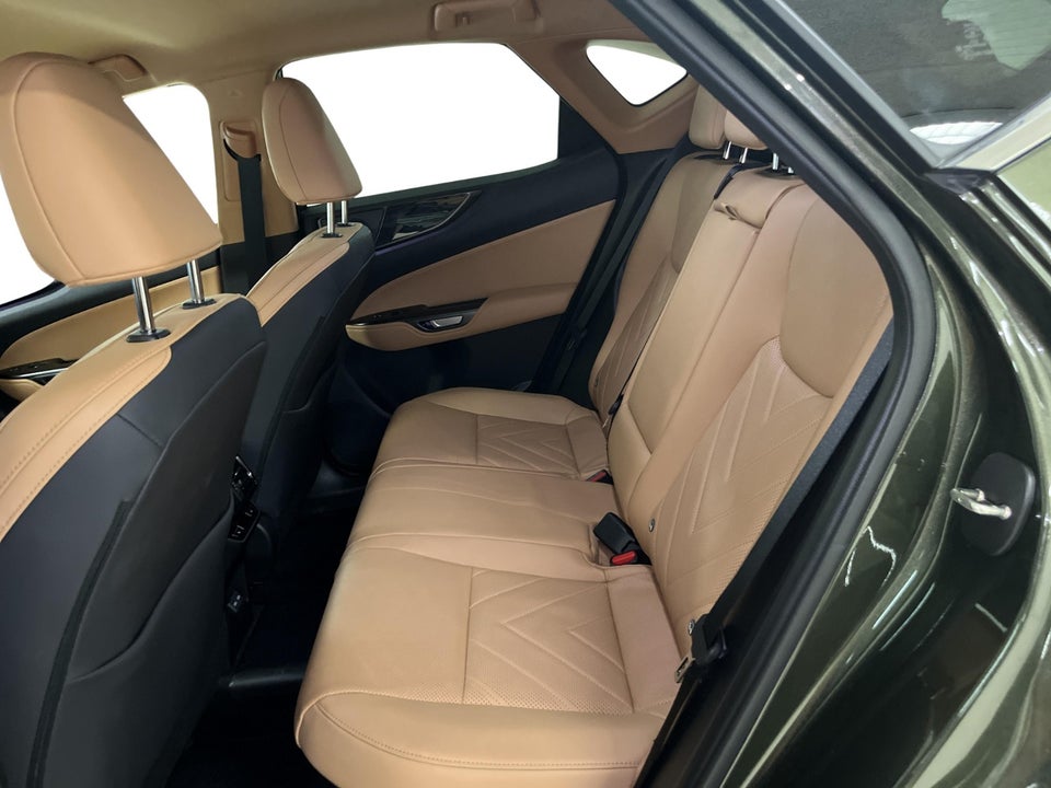 Lexus NX450h+ 2,5 Executive aut. AWD 5d