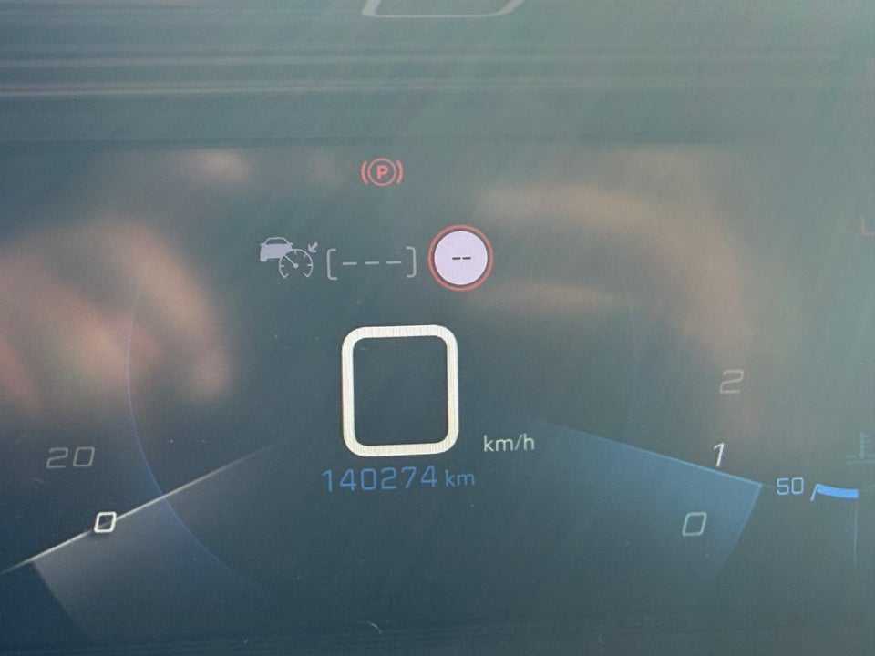 Peugeot 208 1,5 BlueHDi 100 Allure Sky 5d
