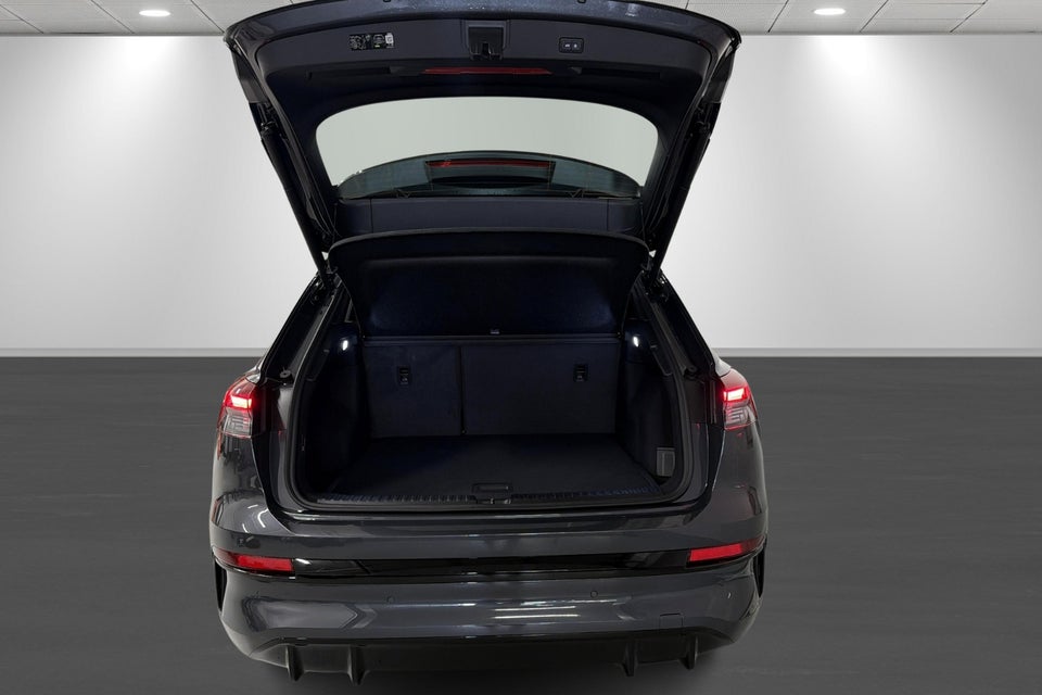 Audi Q4 e-tron performance 5d