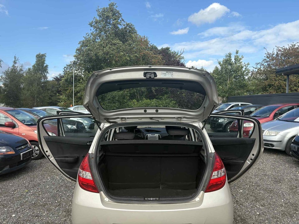 Hyundai i20 1,25 Classic 5d