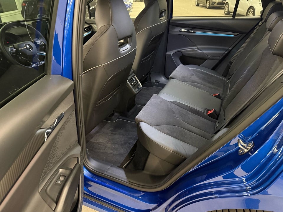 Skoda Enyaq 80x iV Sportline 5d