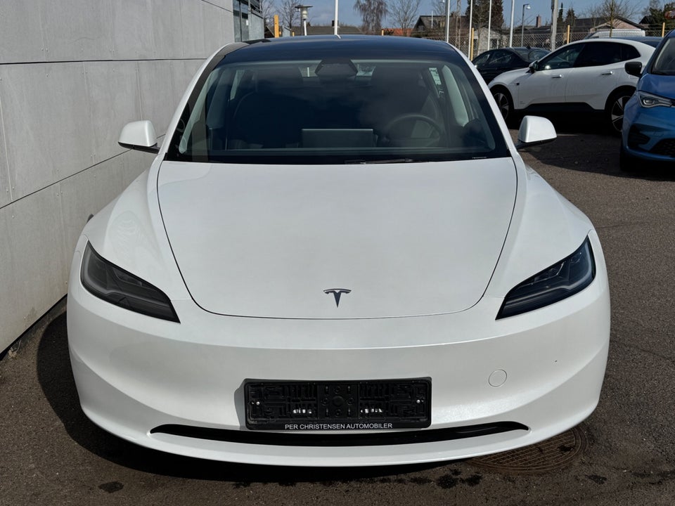 Tesla Model 3 RWD 4d