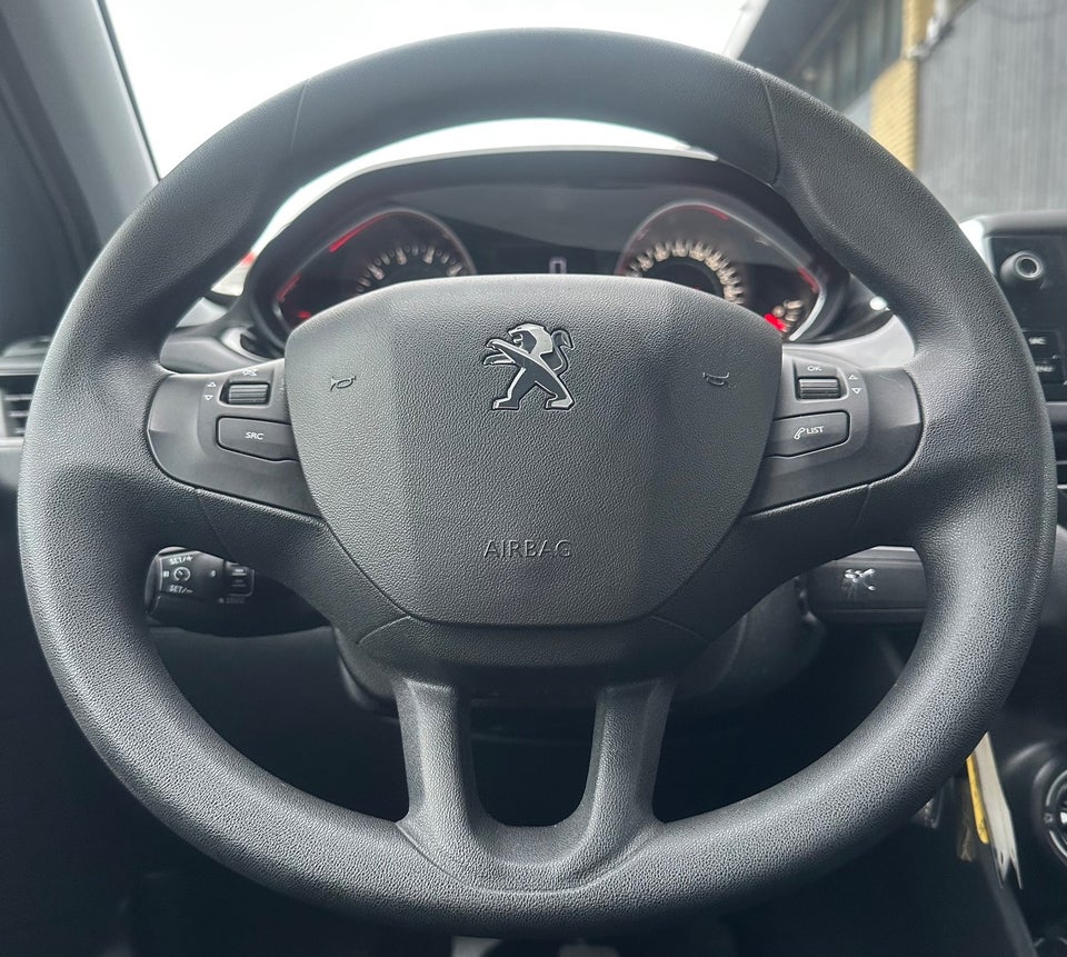 Peugeot 208 1,2 VTi 82 Active 5d