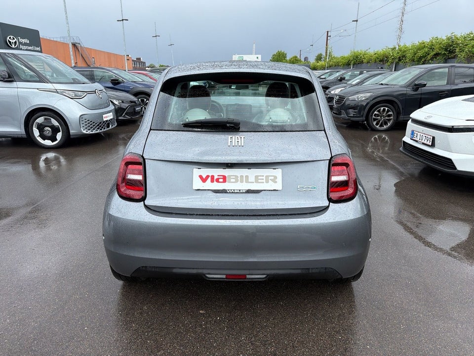 Fiat 500e 42 la Prima by Bocelli 3d