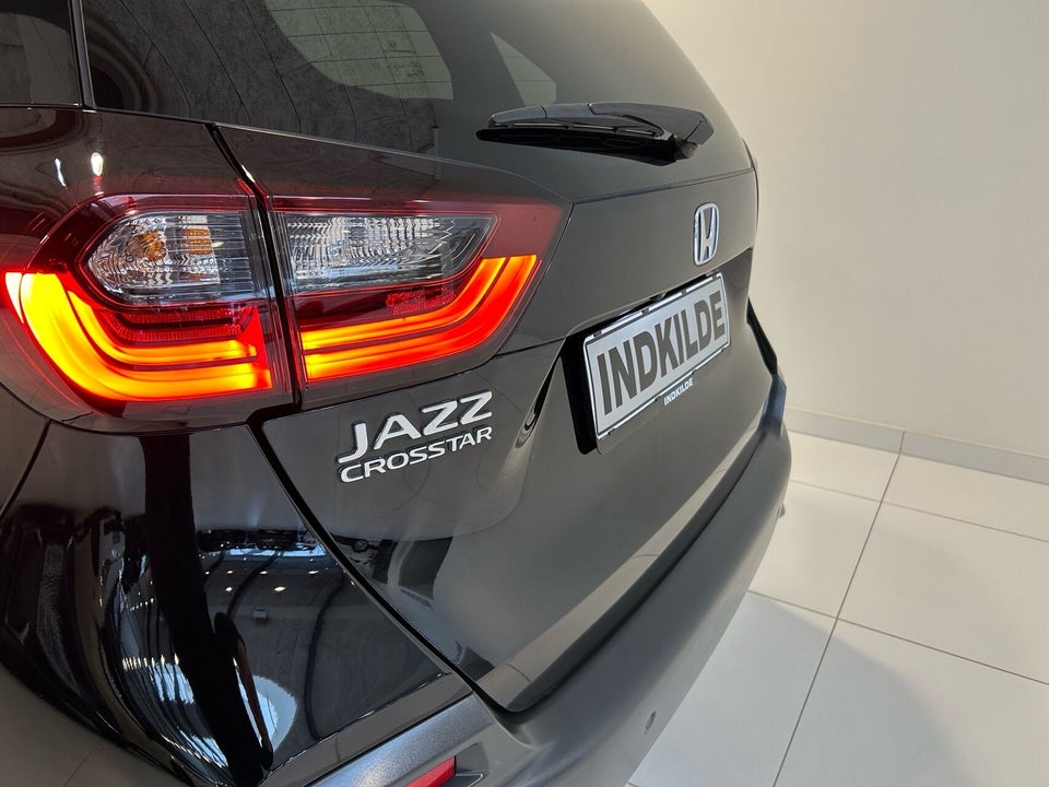 Honda Jazz 1,5 i-MMD Crosstar Executive eCVT 5d