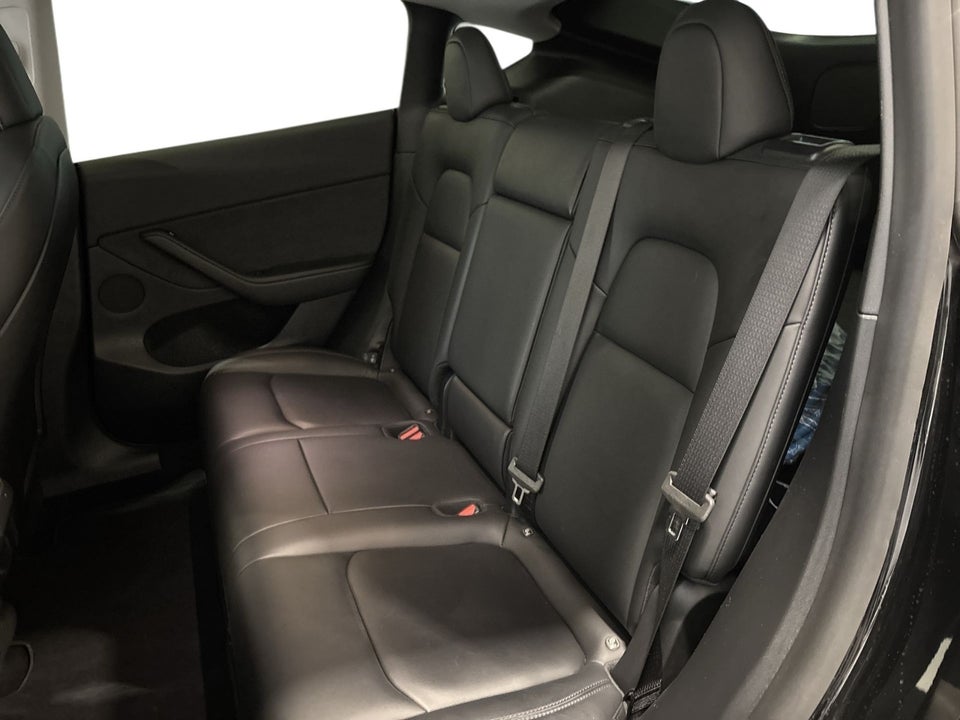 Tesla Model Y Long Range AWD 5d