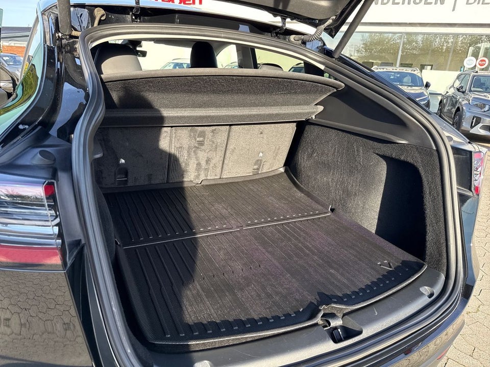 Tesla Model Y Performance AWD 5d