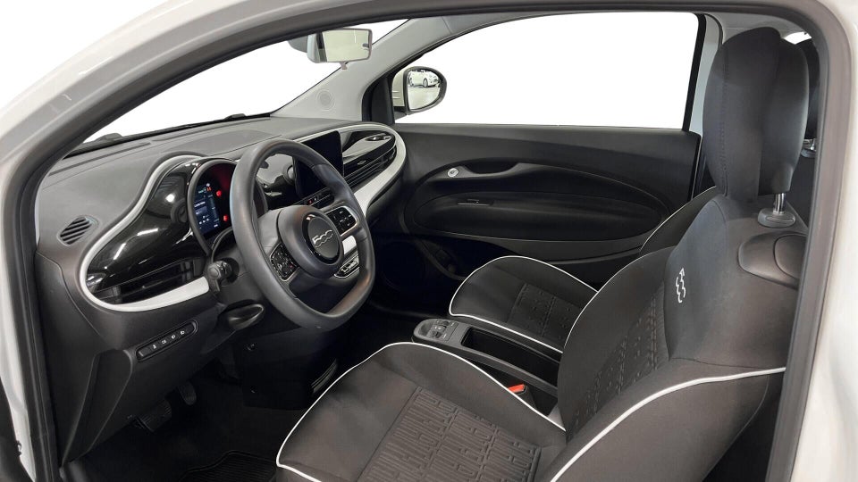 Fiat 500e 24 Action 3d