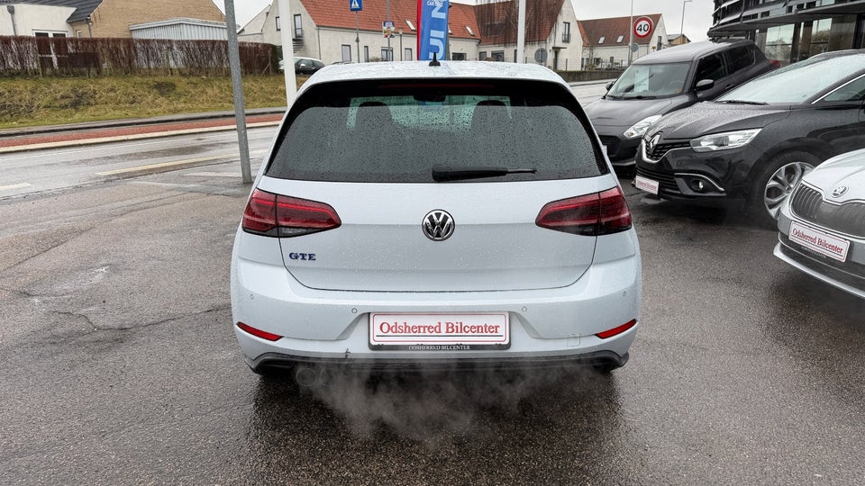 VW Golf VII 1,4 GTE DSG 5d