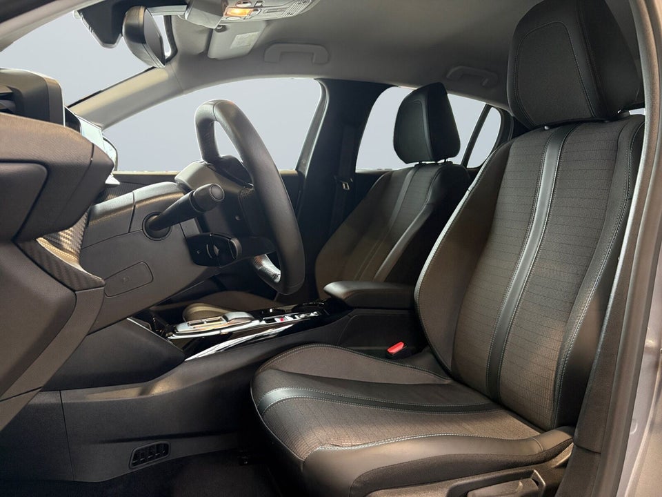 Peugeot e-208 50 Allure 5d