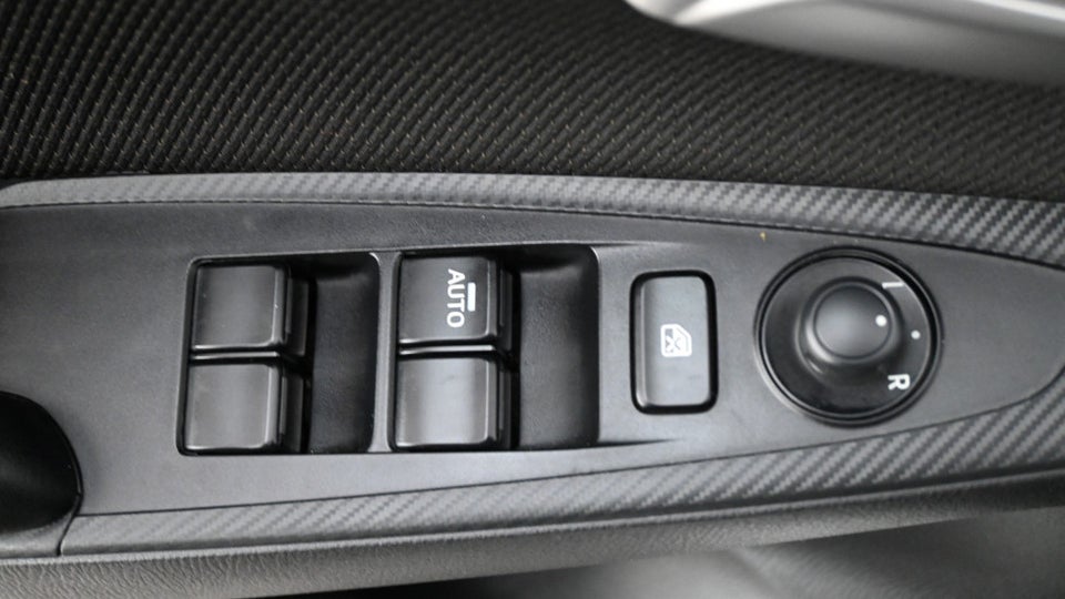 Mazda 2 1,5 SkyActiv-G 90 Sense 5d